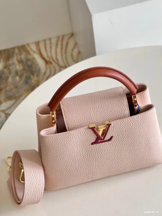 WIS LOUIS VUITTON CAPUCINES BB 0202